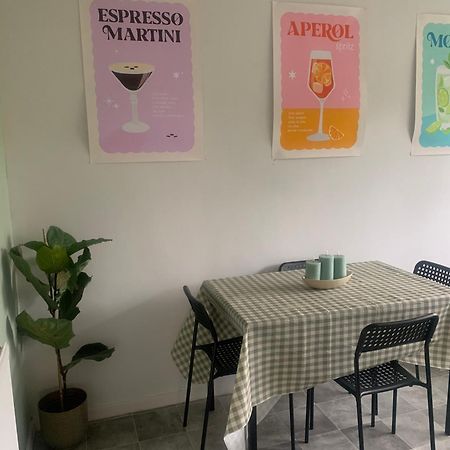 Апартаменты Cosy First Floor Flat Херефорд Экстерьер фото